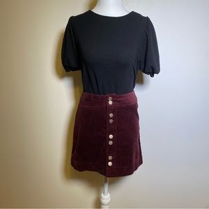 Abercrombie & Fitch Burgundy Corduroy Mini Skirt Size 0 with gold button…